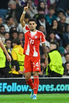Madrid, Estadio Santiago Bernabeu, 07.04.26, GER, Herren, UEFA Champions League, Viertelfinale, Saison 2025-2026, Real Madrid - FC Bayern Muenchen Bild: LUIS DIAZ (Muenchen) jubelt nach seinem Tor zum 0:1 UEFA regulations prohibit any use of photographs as image sequences and or quasi-video. Spanien