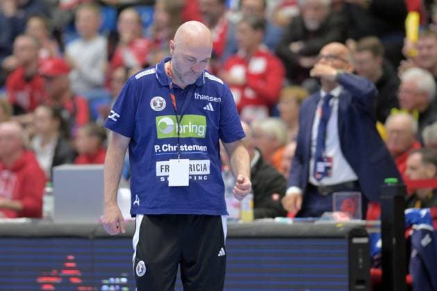 Jesper Houmark (Trainer, Coach Fredericia HK) enttaeuscht, frustriert, Emotion , GER, MT Melsungen - Fredericia HK (DEN), Handball, EHF European League Maenner, Play-Offs, Saison 2025 2026, 07.04.2026, GER, MT Melsungen - Fredericia HK, Handball, EHF Maenner, Play-Off, Saison 2025 2026, 07.04.2026 Kassel Copyright: xEibner-Pressefotox xRolandxSippelx EP_RSL