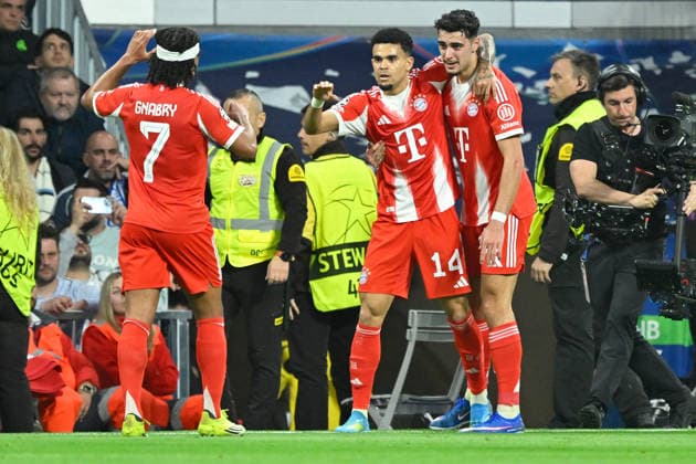 Madrid, Estadio Santiago Bernabeu, 07.04.26, GER, Herren, UEFA Champions League, Viertelfinale, Saison 2025-2026, Real Madrid - FC Bayern Muenchen Bild: LUIS DIAZ (Muenchen) jubelt nach seinem Tor zum 0:1 UEFA regulations prohibit any use of photographs as image sequences and or quasi-video. Spanien