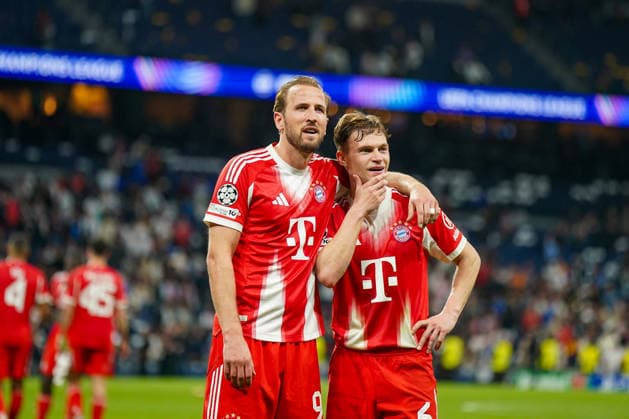 Spanien: Fussball UEFA Champions League 2025 2026, Viertelfinale - Real Madrid vs FC Bayern München - Bernabeu (Madrid): Harry Kane (FC Bayern München, 9) Joshua Kimmich (FC Bayern München, 6) Copyright: xJOERANxSTEINSIEKx