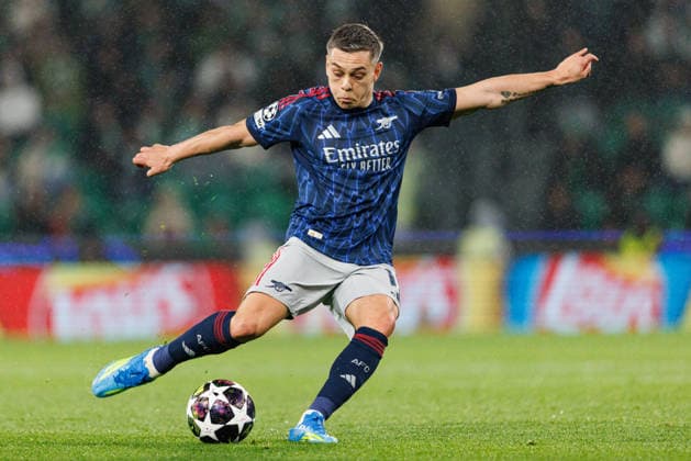 Leandro Trossard seen during UEFA Champions League quarterfinal game between teams of Sporting CP and Arsenal FC at Estadio Jose Alvalade (Maciej Rogowski Ball Raw Images) Lisbon Estadio Jose Alvalade Portugal Copyright: xMaciejxRogowskix MaciejRogowskiSportingArsenal252622