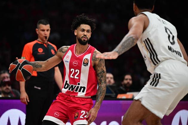 EuroLeague Basketball, Olympiacos Piraeus vs Real Madrid - Tyler Dorsey, 22 of Olympiacos Piraeus in action during the Euroleague regular season basketball match between Olympiacos Piraeus and Real Madrid held at Peace and Friendship Stadium in Piraeus, Grecee, 7 April 2026. PIRAEUS Greece Copyright: xOnexInchxProductionsx 6929024