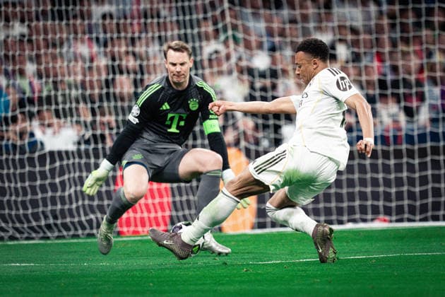 Real Madrid CF v FC Bayern Munich - UEFA Champions League MADRID, SPAIN, APRIL 7: Kylian Mbappe of Real Madrid CF and Manuel Neuer of FC Bayern Munich during the UEFA Champions League 2025 26 Quarter-finals First Leg match between Real Madrid CF and FC Bayern Munich at Estadio Santiago Bernabeu on April 7, 2026 in Madrid, Spain. Madrid Estadio Santiago Bernabeu Madrid Spain Copyright: xAlexxPerezx RealMadridBayern7APRIL960