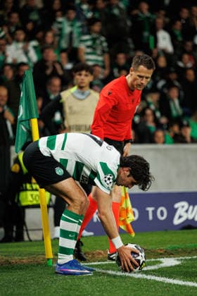 Francisco Trincao seen during UEFA Champions League quarterfinal game between teams of Sporting CP and Arsenal FC at Estadio Jose Alvalade (Maciej Rogowski Ball Raw Images) Lisbon Estadio Jose Alvalade Portugal Copyright: xMaciejxRogowskix MaciejRogowskiSportingArsenal2526418
