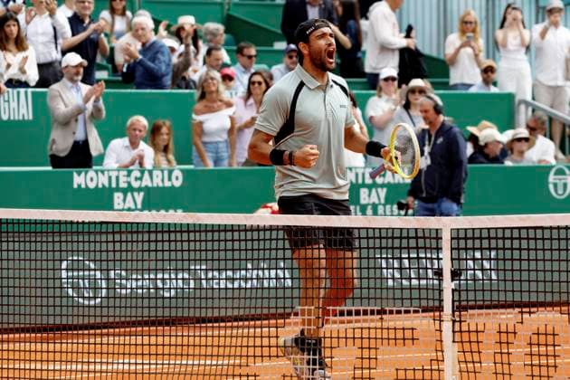 Monte-Carlo Rolex Master Tennis PHOTOPQR NICE MATIN Dylan Meiffret ; Roquebrune Cap-Martin ; 08 04 2026 ; 119e edition du Rolex Monte-Carlo Masters de Tennis. Matchs du 5e jour. ICI : Matteo Berrettini remporte son match contre Daniil Medvedev Rolex Monte-Carlo Masters at Monte-Carlo Country Club on April 8, 2026 in Monte-Carlo.Rolex Monte-Carlo Roquebrune Cap-Martin France  Copyright: xPHOTOPQR NICExMATIN MAXPPPxDylanxMeiffretx 20260408NIM8716 20260408NIM8716