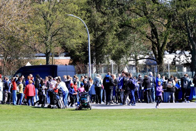 DEU, DFL, 2. FBL Hertha BSC, Training, 08.04.2026, Sportforum, Berlin, DEU, DFL, 2. FBL Hertha BSC, Training, im Bild Hertha-BSC Fans, Zuschauer, Besucher, Fans DFL - regulations prohibit any use of Photographs as image sequences and or quasi-video