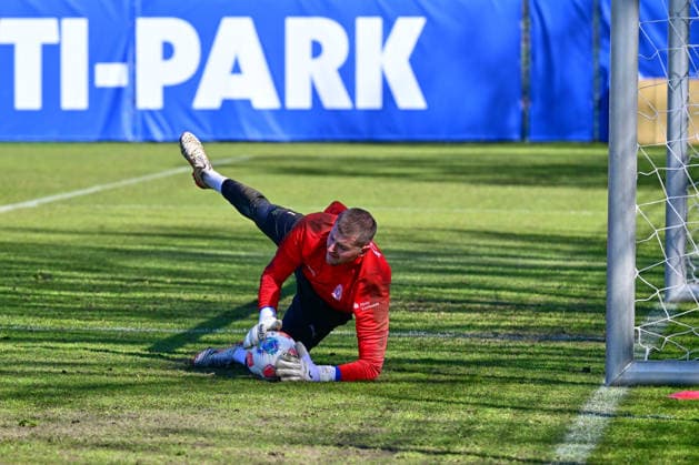 08.04.2026, Fußball, Herren, 2.BL, Saison 2025 2026, Training Holstein Kiel Torwart Timon Weiner Kiel, Projensdorf Projensdorf, Trainigsplatz Schleswig-Holstein Deutschland