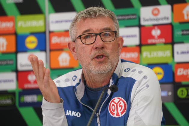 URS FISCHER PRESSEKONFERENZ VOR DEM CONFERENCE LEAGUE SPIEL 1.FSV MAINZ 05-RC STRASBOURG *** URS FISCHER PRESS CONFERENCE BEFORE THE CONFERENCE LEAGUE MATCH 1 FSV MAINZ 05 RC STRASBOURG 