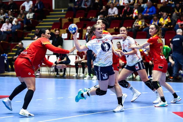 Handball, EHF EURO Cup Romania Norway Bucharest, Romania 20260408 Norway s Malin Larsen Aune before the handball match in the EHF Euro Cup between Romania and Norway at the Polyvalent Hall in Bucharest Photo Nikola Krstic NTB BucureÈ™ti Romania EDITORIAL USE ONLY RESTRICTED USE FOR BETTING COMPANIES  Copyright: xNikolaxKrsticx xNTBx