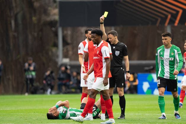 Braga v Real Betis. Europa League Players from both teams during the Europa Leage match, between Braga and Real Betis played at Braga Municipal Stadium on April 8, 2026 in Braga, Portugal Braga Portugal Copyright: xAdrianxFernandezx xAgenciaxLOFx