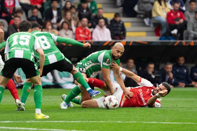 Braga v Real Betis. Europa League Players during the Europa Leage match, between Braga and Real Betis played at Braga Municipal Stadium on April 8, 2026 in Braga, Portugal Braga Portugal Copyright: xAdrianxFernandezx xAgenciaxLOFx