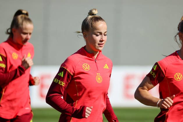 Herzogenaurach, Deutschland 08. April 2026: Training der deutschen Fußballnationalmannschaft der Frauen zur Vorbereitung auf die WM-Qualifikation in Herzogenaurach Im Bild: Giulia Gwinn (Deutschland) Copyright: HMBxMedia MadeleinexFantini