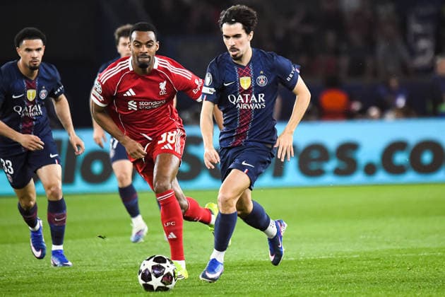 FOOTBALL : Paris Saint Germain vs Liverpool FC - Ligue des Champions - Quart de Finale - Match Aller - 08 04 2026 Vitinha (Paris SG) Ryan Gravenberch (FC Liverpool) ParisFrance  Copyright: xBaptistexAutissierx