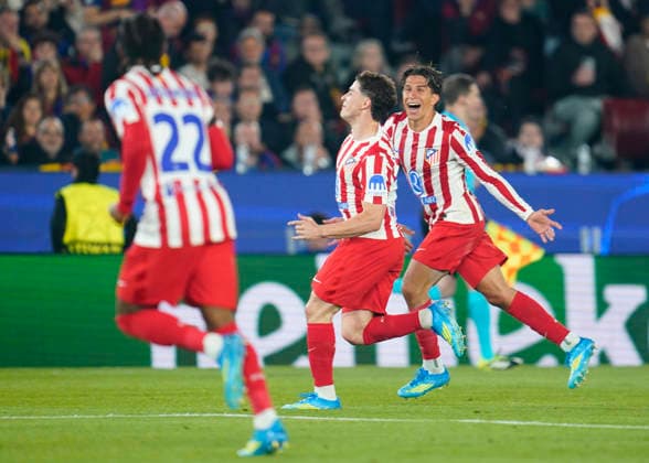 ESP: FC Barcelona, Barca - Atletico de Madrid. UEFA Champions League. Quarter-Finals, first leg. Julian Alvarez of Atletico de Madrid celebrates after scoring the 0-1 during UEFA Champions League match, Quarter-Finals, first leg, between FC Barcelona and Atletico de Madrid played at Spotify Camp Nou Stadium on April 8, 2026 in Barcelona, Spain. kpng Copyright: xSergioxRuizx xPRESSINPHOTOx PS_260408_BAR_ATL_CH_2526_063