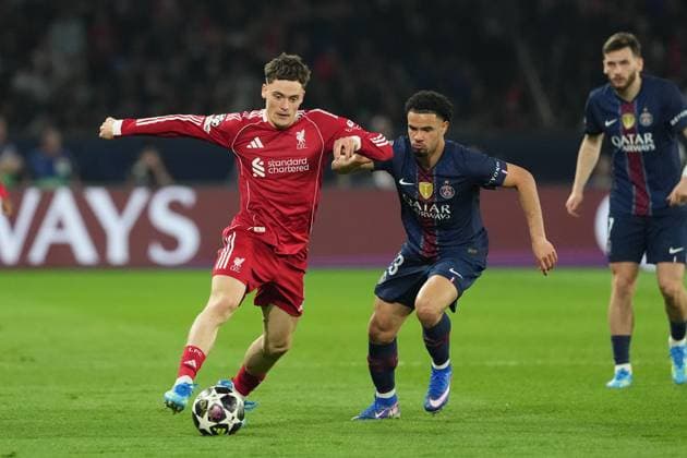 Florian Wirtz of Liverpool and Warren Zaire Emery of PSG Paris Saint-Germain v Liverpool, UEFA Champions League, Quarter Final, First Leg, Football, Parc des Princes, Paris, France - 08 Apr 2026Paris Parc des Princes France EDITORIAL USE ONLY No use with unauthorised audio, video, data, fixture lists, club league logos or live services. Online in-match use limited to 120 images, no video emulation. No use in betting, games or single club league player publications. Copyright: xDavexWinter Shutterstockx 16811861cd