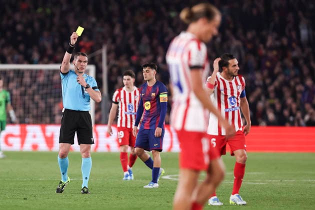 April 8, 2026, Barcelona, Barcelona, SPAIN: Koke of Atletico de Madrid see the yellow card during the UEFA Champions League 2025 26 Quarter-finals First Leg, football match played between FC Barcelona, Barca and Atletico de Madrid at Spotify Camp Nou stadium on April 08, 2026 in Barcelona, Spain. Barcelona SPAIN - ZUMAa181 20260408_zaa_a181_267 Copyright: xJavierxBorregox