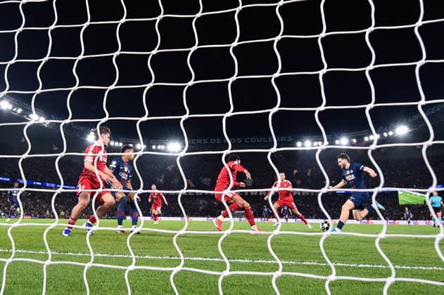 FOOTBALL : PSG vs Liverpool - Ligue des Champions - 08 04 2026 Photo taken with a remote camera - Khvicha Kvaratskhelia of Paris Saint Germain scores a goal during the UEFA Champions League match between Paris Saint Germain and Liverpool FC at Parc Des Princes on April 08 , 2026 in Paris, France. ( Photo by Federico Pestellini PsnewZ ) ParisFrance  Copyright: xFedericoxPestellinix
