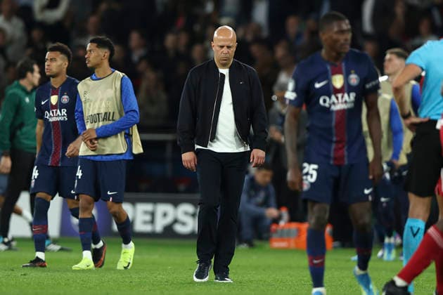 Paris Saint-Germain v Liverpool, UEFA Champions League Liverpool Manager Arne Slot NED dejected after losing during the Paris Saint-Germain v Liverpool UEFA Champions League Quarter-Final, 1st Leg match at Parc de Princes, Paris, France on 8 April 2026 Credit: Ian Stephen Every Second Media Editorial use only. All images are copyright Every Second Media Limited. No images may be reproduced without prior permission. Copyright: xIMAGO EveryxSecondxMediax ESM-1895-0095 IanxStephenx xEveryxSecondxMediax