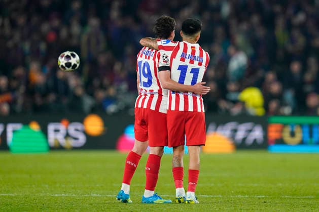 ESP: FC Barcelona, Barca - Atletico de Madrid. UEFA Champions League. Quarter-Finals, first leg. Julian Alvarez and Thiago Almada of Atletico de Madrid during UEFA Champions League match, Quarter-Finals, first leg, between FC Barcelona and Atletico de Madrid played at Spotify Camp Nou Stadium on April 8, 2026 in Barcelona, Spain. kpng Copyright: xSergioxRuizx xPRESSINPHOTOx PS_260408_BAR_ATL_CH_2526_084
