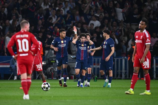 FOOTBALL : PSG vs Liverpool - Ligue des Champions - 08 04 2026 Desire Doue of Paris Saint Germain celebrates with teammates during the UEFA Champions League match between Paris Saint Germain and Liverpool FC at Parc Des Princes on April 08 , 2026 in Paris, France. ( Photo by Federico Pestellini PsnewZ ) ParisFrance  Copyright: xFedericoxPestellinix