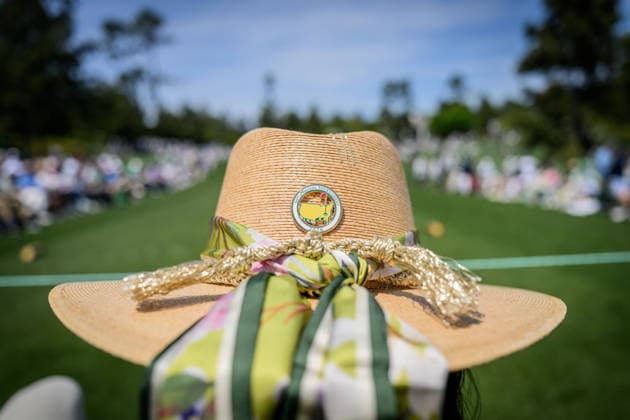 260408 General view of a patrons hat during the Par Three Contest prior to the 2026 Masters Golf Tournament on April 8, 2026 in Augusta. Photo: Petter Arvidson BILDBYRAN kod PA PA1192 golf masters bbeng the masters augusta genre Copyright: PETTERxARVIDSON BB260408PA102