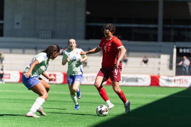 Biel Bienne, Switzerland - April 09:Emanuela Pfister in action during the WU19 Euro qualifiers match between Wales WU19 and Switzerland WU19 At Tissot Arena on April 09, 2026 in Biel Bienne, Switzerland Copyright: xBlendixSmajlix-xSPPx Sportspressphoto_SPR126970