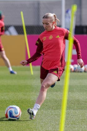 09.04.2026, xgrfx, Fussball DFB-Medientermine, Deutsche Frauennationalmannschaft - Training v.l. Elisa Senß (Deutsche Frauennationalmannschaft) (DFL DFB REGULATIONS PROHIBIT ANY USE OF PHOTOGRAPHS as IMAGE SEQUENCES and or QUASI-VIDEO) Herzogenaurach