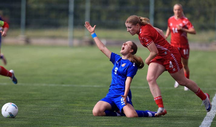 09.04.2026 Stara Pazova Denmark-Serbia U19 U-19 Under-19 European qualifiers women s football Lorena Petrovic(C) Serbia,Asta Kynde(R) Denmark :