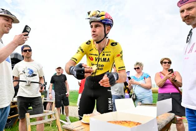 Paris-Roubaix Hauts-de-France 2026 Cycling Race Media Activities 09 04 2026 ROUBAIX, FRANCE - APRIL 09 : Van Aert Wout (BEL) of Team Visma Lease a Bike riding during a training and reconnaissance session ahead of the 123rd edition of Paris-Roubaix Hauts-de-France an UCI World Tour 1.UWT one day cycling road race for Men Elite of km with start in Compiegne and finish in Roubaix on April 9, 2026 in Roubaix, France, 09 04 2026 ( Motordriver Guy De Vuyst - Roubaix France  Copyright: xJanxDexMeuleneirx