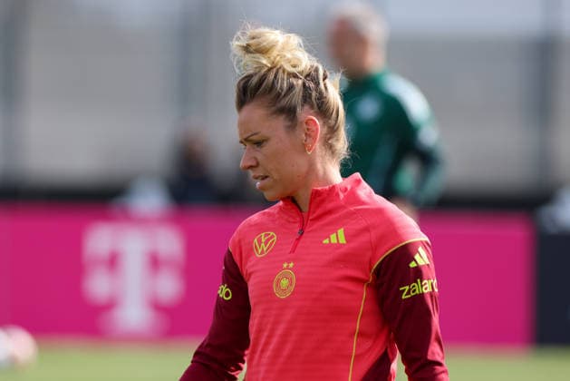 Herzogenaurach, Deutschland 09. April 2026: Länderspielmaßnahme der deutschen Fußballnationalmannschaft der Frauen zur Vorbereitung auf die WM-Qualifikation in Herzogenaurach - Training Im Bild: Linda Dallmann (Deutschland), die nach kurzer Pause aufgrund persönlicher Gründe wieder zur Nationalmannschaft dazu gestoßen ist Copyright: HMBxMedia MadeleinexFantini