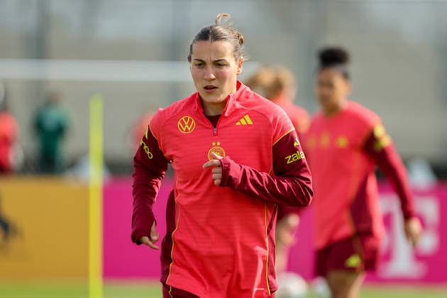 Herzogenaurach, Deutschland 09. April 2026: Länderspielmaßnahme der deutschen Fußballnationalmannschaft der Frauen zur Vorbereitung auf die WM-Qualifikation in Herzogenaurach - Training Im Bild: Carlotta Wamser (Deutschland) Copyright: HMBxMedia MadeleinexFantini