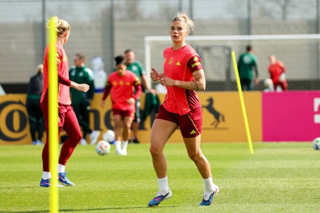 Herzogenaurach, Deutschland 09. April 2026: Länderspielmaßnahme der deutschen Fußballnationalmannschaft der Frauen zur Vorbereitung auf die WM-Qualifikation in Herzogenaurach - Training Im Bild: Selina Cerci (Deutschland) Copyright: HMBxMedia MadeleinexFantini