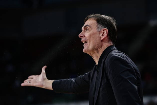 Olympiacos head coach Giorgos Bartzokas during the Euroleague game between Hapoel IBI Tel Aviv vs Olympiacos Piraeus - Arena 8888 in Sofia, Bulgaria on April 9, 2026  Copyright: xIvanxSxIvanov IPAxSportx xipa-agency.netx xx IPA_73849239 IPA_Agency_IPA73849239
