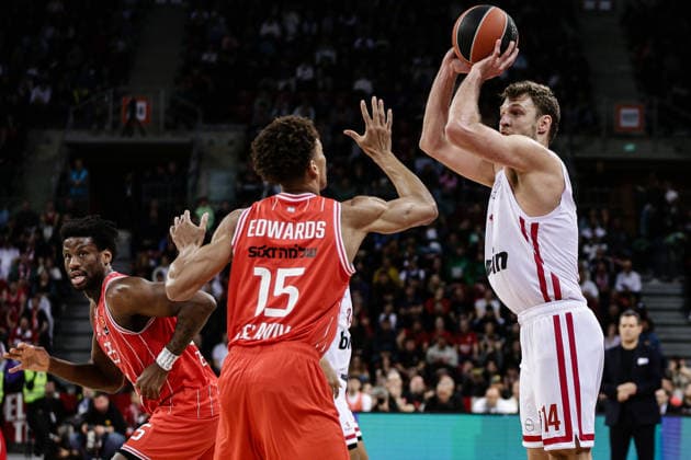 Olympiacos Alexander Vezenkov in action during the Euroleague game between Hapoel IBI Tel Aviv vs Olympiacos Piraeus - Arena 8888 in Sofia, Bulgaria on April 9, 2026  Copyright: xIvanxSxIvanov IPAxSportx xipa-agency.netx xx IPA_73849520 IPA_Agency_IPA73849520