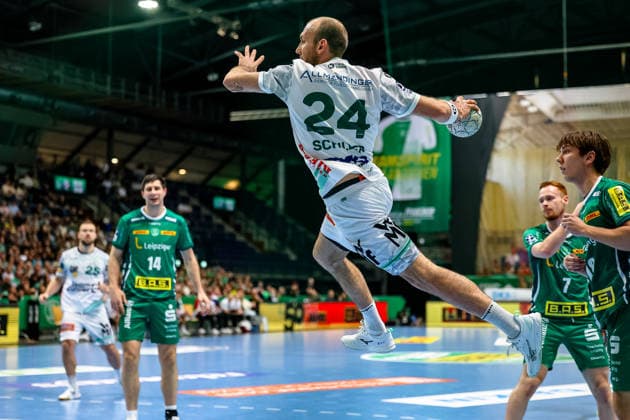 Marcel Schiller (FRISCH AUF! Goeppingen, 24) wirft den Ball, im Sprung, SC DHfK Leipzig vs FRISCH AUF! Goeppingen, Handball, 1. Bundesliga, 28. Spieltag, Saison 2025 2026, 09.04.2026, SC DHfK Leipzig vs FRISCH AUF! Goeppingen, Handball, 1. Bundesliga, 28. Spieltag, Saison 2025 2026, 09.04.2026 Leipzig Copyright: xEibner-Pressefoto LauraxRoemerx EP_LRR