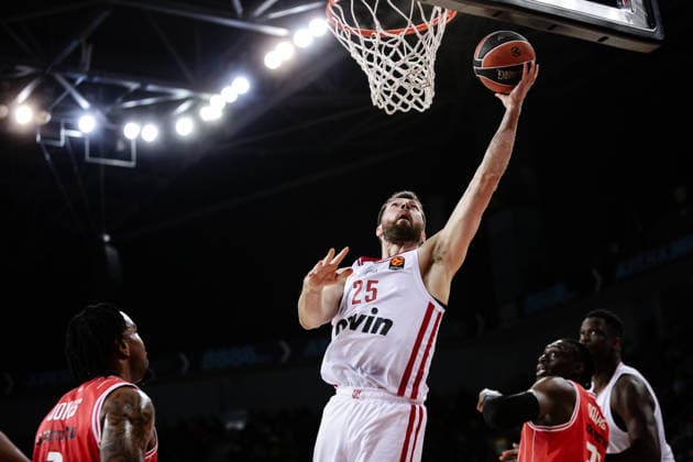 Olympiacos Alec Peters in action during the Euroleague game between Hapoel IBI Tel Aviv vs Olympiacos Piraeus - Arena 8888 in Sofia, Bulgaria on April 9, 2026  Copyright: xIvanxSxIvanov IPAxSportx xipa-agency.netx xx IPA_73850454 IPA_Agency_IPA73850454