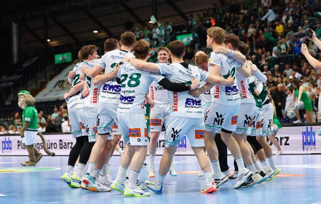 DHfK Leipzig - Goeppingen Handball Bundesliga Leipzig, 09.04.2026, QUARTERBACK ARENA, Spieltag 28, Handball Bundesliga , SC DHFK Leipzig vs. FRISCH AUF ! Göppingen 29:34 , Im BildSchlussju bel FRISCH AUF ! Göppingen ,