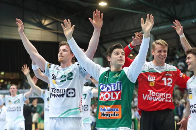 Handball DAIKIN HBL, SC DHfK Leipzig - FRISCH AUF! Göppingen; 09.04.2026 Sieger-Jubel beim Team des FA Göppingen. Handball, DAIKIN HBL, 1. Bundesliga, Saison 2025 2026, 28. Spieltag: SC DHfK Leipzig vs. FRISCH AUF! Göppingen am 09.04.2026 in der Quarterback Immobilien Arena Leipzig. Copyright: xBEAUTIFULxSPORTS JanxKaeferx