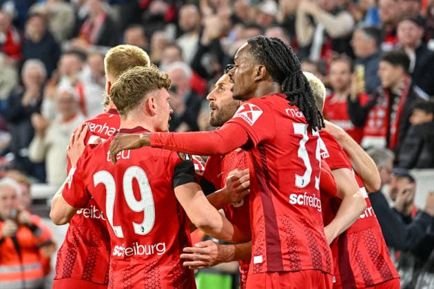 Jubel zum Tor zum 1:0 durch Vincenzo Grifo (SC Freiburg, 32) GER, SC Freiburg - Celta Vigo, Fussball, Europa League, Viertelfinale, Saison 2025 2026, 09.04.2026 GER, SC Freiburg - Celta Vigo, Fussball, Europa League, Viertelfinale, Saison 2025 2026, 09.04.2026 Freiburg Copyright: xEibner-Pressefoto ThomasxHessx EP_THS
