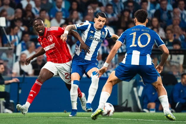FC Porto v Nottingham Forest. Europe League Players of FC Porto and Nottingham Forest during the Europe Leage match, between FC Porto and Nottingham Forest played at Estadio do Dragao on April 9, 2026 in Oporto, Portugal Oporto Portugal Copyright: xAdrianxFernandezx xAgenciaxLOFx