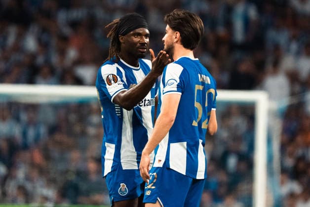 FC Porto v Nottingham Forest. Europe League Goal of Nottingham Forest during the Europe Leage match, between FC Porto and Nottingham Forest played at Estadio do Dragao on April 9, 2026 in Oporto, Portugal Oporto Portugal Copyright: xAdrianxFernandezx xAgenciaxLOFx