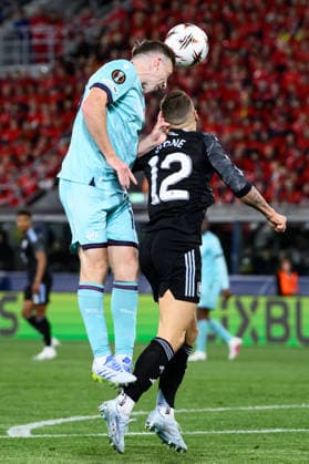 Lewis Ferguson of Bologna FC and Lucas Digne of Aston Villa FC during the UEFA Europa League 2025 2026 football match between Bologna FC 1909 and Aston Villa FC at Renato Dall Ara Stadium in Bologna (Italy), April 9, 2026. andreaxstaccioli
