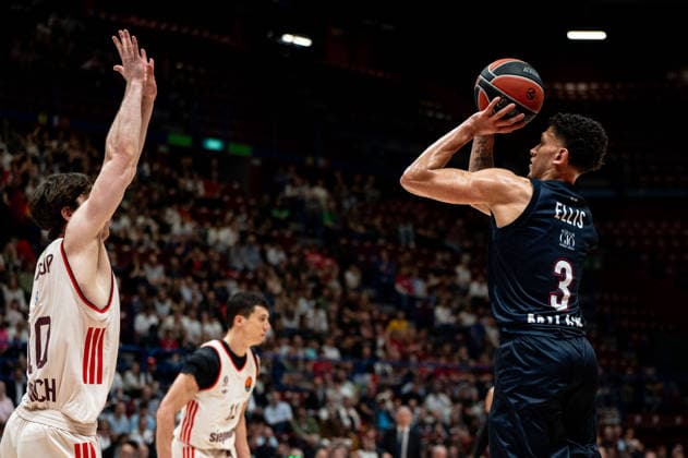 Quinn Ellis (Olimpia Milano) attempt a three points shot during EA7 Emporio Armani Milano vs Bayern Monaco, Basketball Euroleague match in Assago (MI), Italy, April 09 2026  Copyright: xSaraxAngelica IPAxSportx xipa-agency.netx xx IPA_73851613 IPA_Agency_IPA73851613