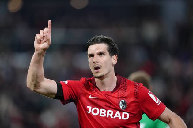 Deutschland: UEFA Europa League Viertelfinale Hinspiel 2025 26, SC Freiburg vs Celta Vigo - Europa-Park-Stadion, Freiburg im Breisgau: Igor Matanovic (31 Freiburg) jubelt nach dem Tor zum 2:0 Copyright: xKjetilxWaberx