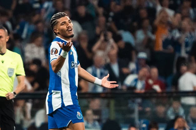 FC Porto v Nottingham Forest. Europe League Player of FC Porto during the Europe Leage match, between FC Porto and Nottingham Forest played at Estadio do Dragao on April 9, 2026 in Oporto, Portugal Oporto Portugal Copyright: xAdrianxFernandezx xAgenciaxLOFx