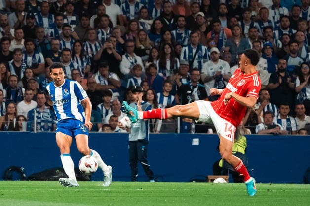 FC Porto v Nottingham Forest. Europe League Players of FC Porto and Nottingham Forest during the Europe Leage match, between FC Porto and Nottingham Forest played at Estadio do Dragao on April 9, 2026 in Oporto, Portugal Oporto Portugal Copyright: xAdrianxFernandezx xAgenciaxLOFx