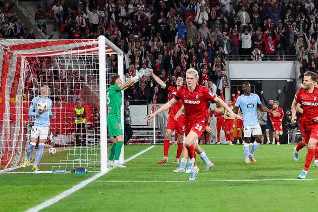 Torjubel SC Freiburg beim 3:0 durch Matthias Ginter (SC Freiburg, 28) , Deutschland, Fussball, UEFA Europa League, Viertelfinale, 2025 2026, SC Freiburg vs. Celta Vigo, 09.04.2026, Freiburg im Breisgau Europa-Park Stadion (Stadion am Deutschland Copyright: xGrantxHubbsx