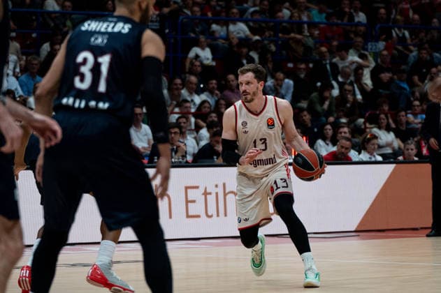 Andras Obst (FC Bayern Munich) In action against Olimpia Milano during EA7 Emporio Armani Milano vs Bayern Monaco, Basketball Euroleague match in Assago (MI), Italy, April 09 2026  Copyright: xSaraxAngelica IPAxSportx xipa-agency.netx xx IPA_73853442 IPA_Agency_IPA73853442