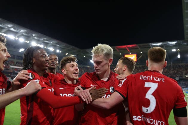 09.04.2026, xrekx, Fussball UEFA Europa League, SC Freiburg - Celta Vigo v.l. Torjubel nach dem Tor zum celebrating the goal celebrate 3:0 durch Matthias Ginter (SC Freiburg) (DFL DFB REGULATIONS PROHIBIT ANY USE OF PHOTOGRAPHS as IMAGE SEQUENCES and or QUASI-VIDEO) Freiburg