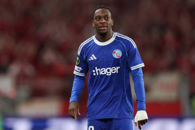 UEFA Conference League - Quarter-Final First Leg Mainz - Strasbourg forward Martial Godo (Racing Club de Strasbourg Alsace) dissapointed Thank the fans after the match the UEFA Conference League - Quarter-Final First Leg soccer match between 1.FSV Mainz 05 and RC Strasbourg at the Mainz Arena in Mainz, Germany, April 9, 2026 Mainz Mainz Arena Deutschland Copyright: xJoaquimxFerreirax